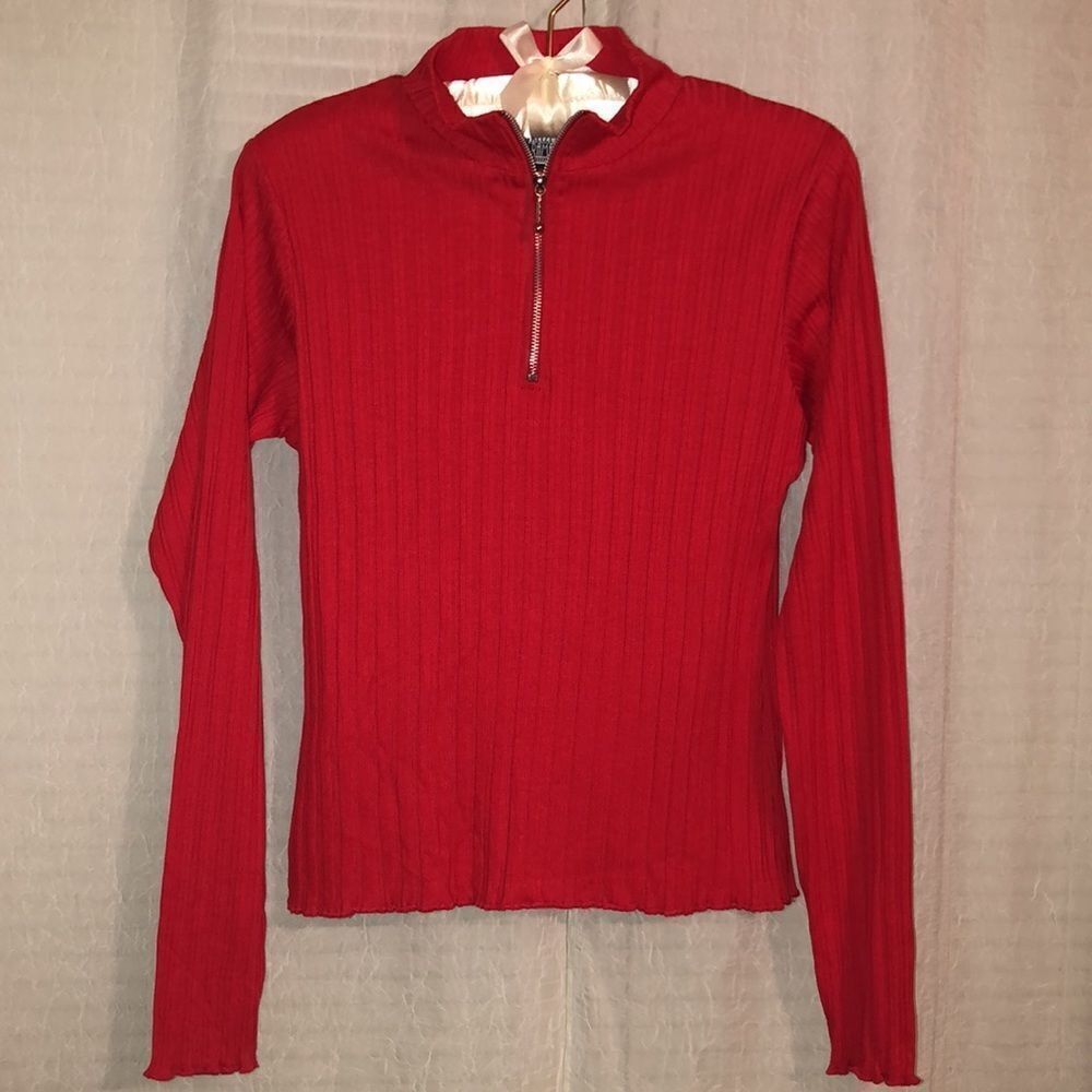 Freeze Frame L Vibrant Red Ribbed Quarter Zip Top